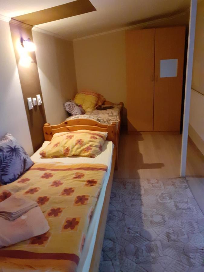 Csilla Apartman Balogunyom Luaran gambar