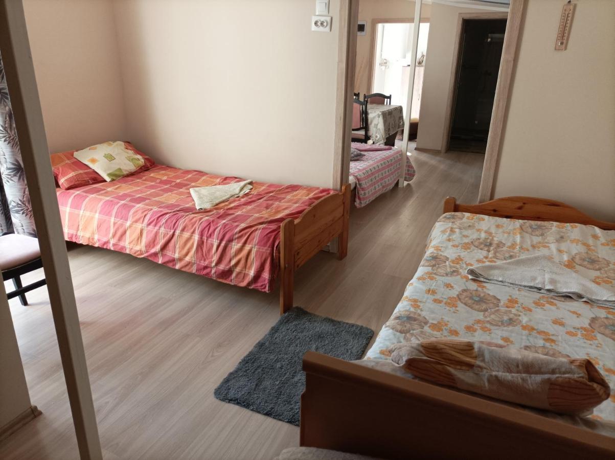Csilla Apartman Balogunyom Luaran gambar