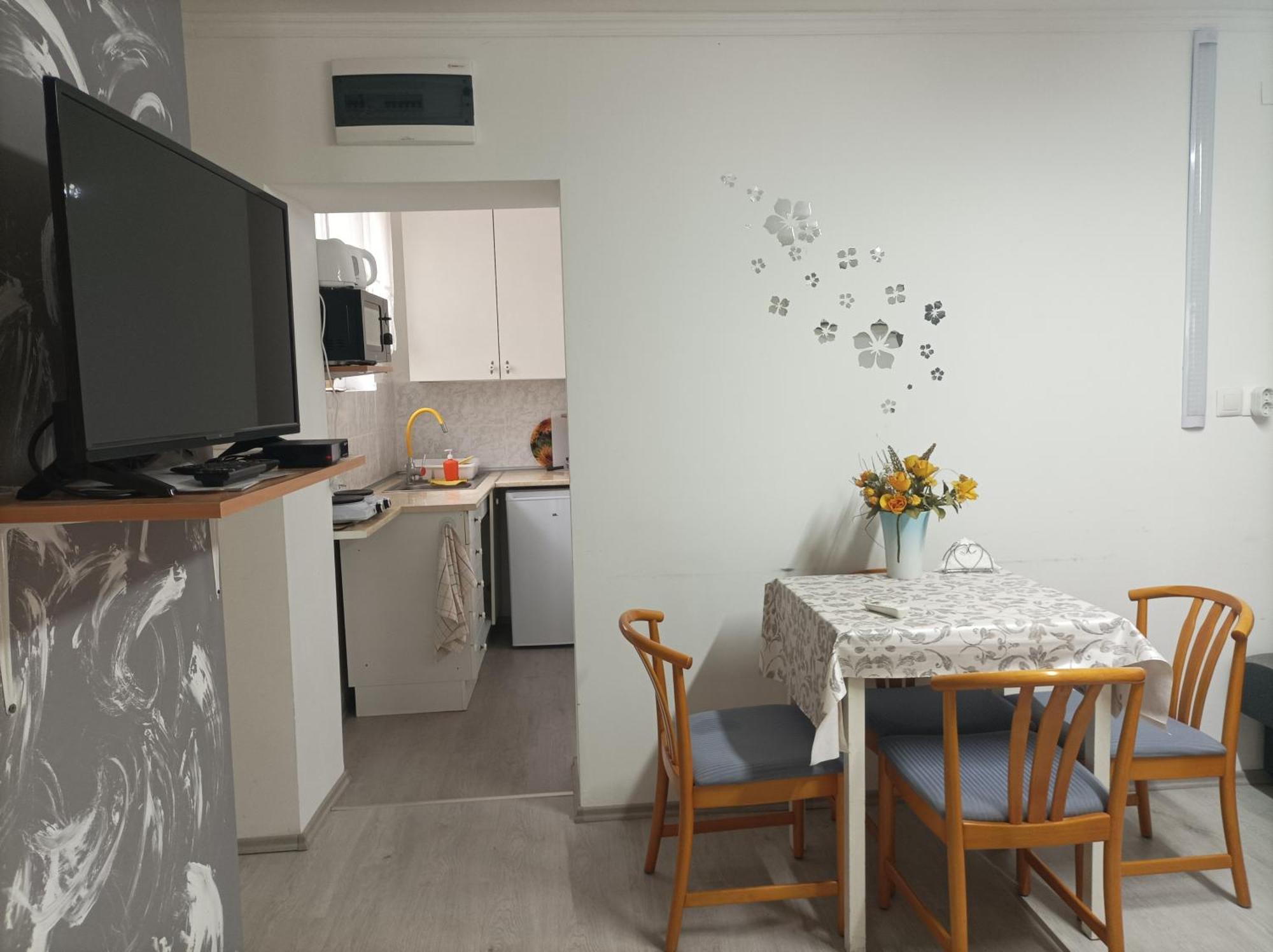 Csilla Apartman Balogunyom Luaran gambar