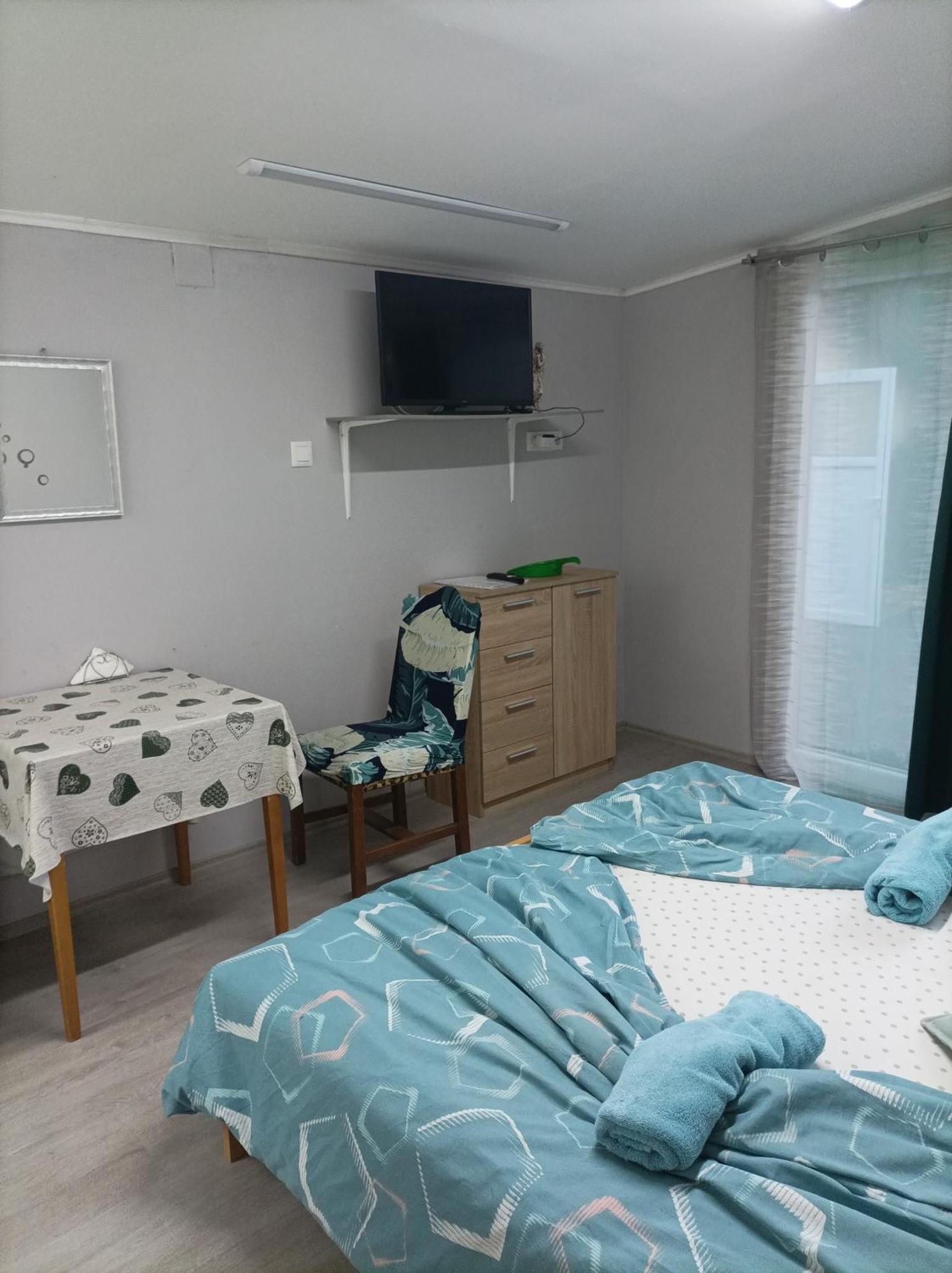 Csilla Apartman Balogunyom Luaran gambar