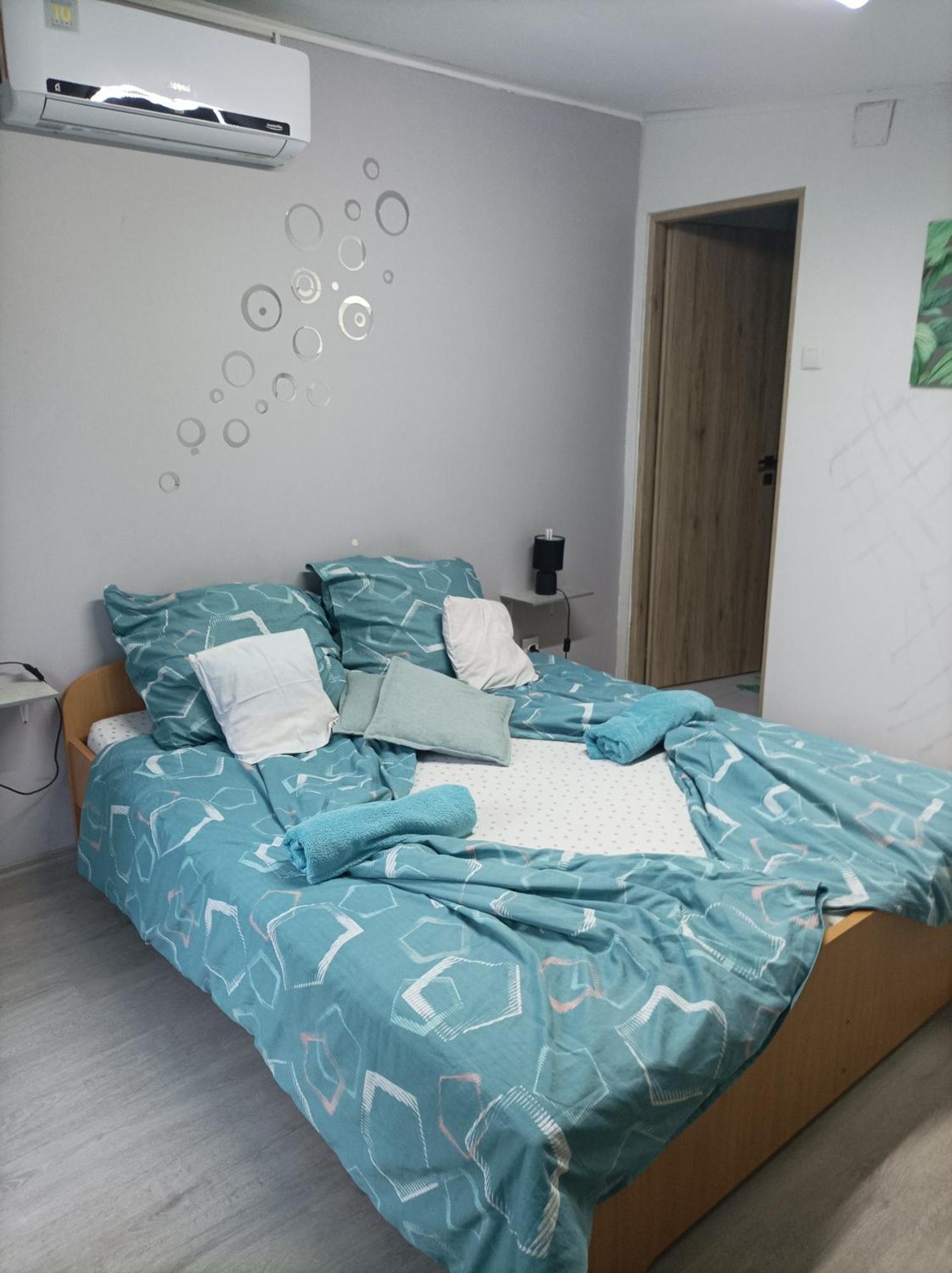 Csilla Apartman Balogunyom Luaran gambar