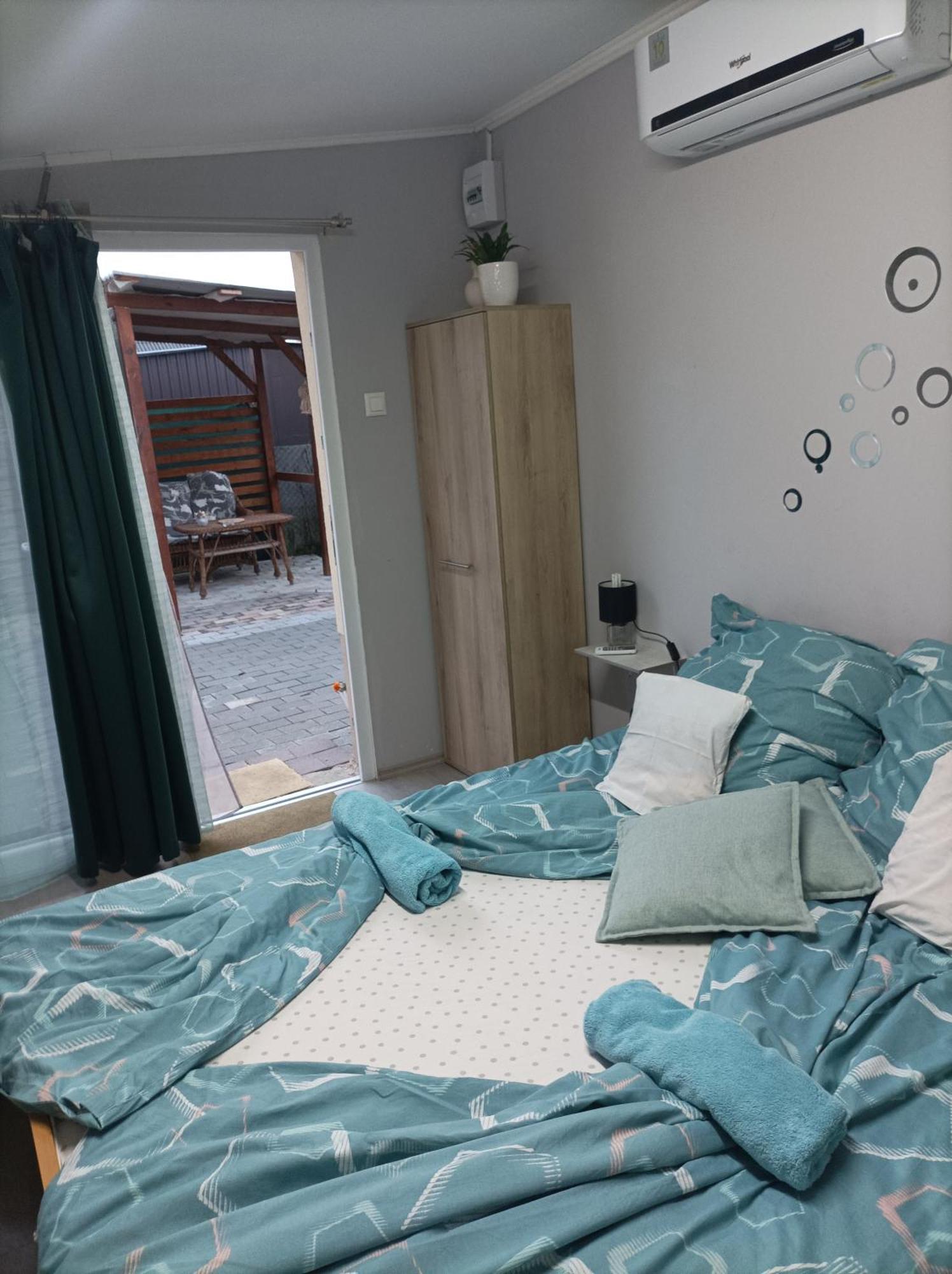 Csilla Apartman Balogunyom Luaran gambar